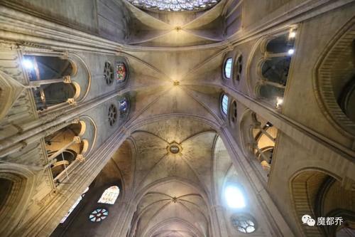 世纪悲剧!巴黎圣母院起火或为电线短路!再次敲