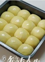 淡奶油杏仁软面包