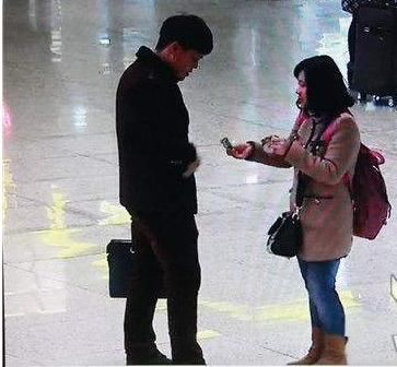 临近年关在火车站,要谨防这种漂亮女生,做这种r头型姑娘图片
