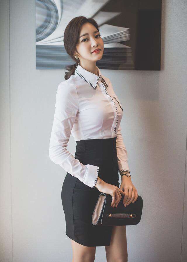 韩国国宝级美女朴正允美图，她拥有让众多女孩望尘莫及的大长腿!