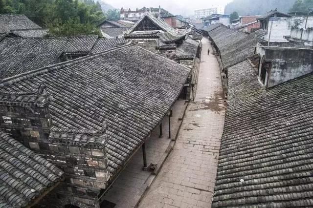 人间四月芳菲尽,古镇深巷炊烟袅 成都周边最冷门的5个古镇