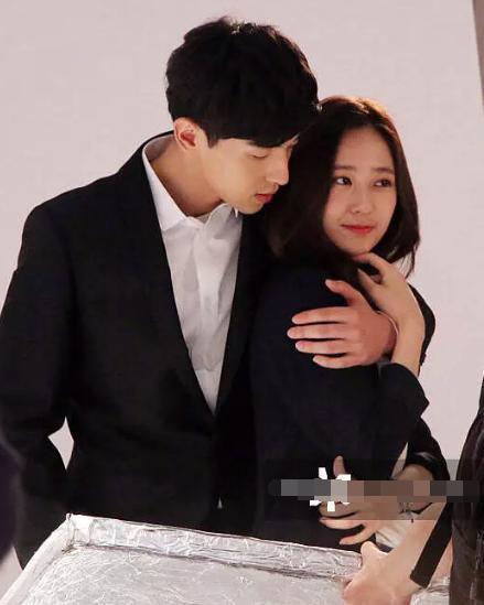 韩系风长相的邓伦果然韩国人欢迎!郑秀晶第一