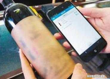 男子约会女网友, 消费了9000元钱, 结果发现对方是一名酒托