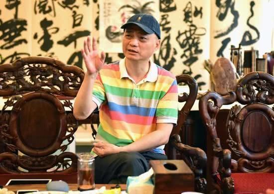 崔永元炮轰娱乐圈，爆料明星夫妇最高7.5亿片酬，杨颖黄晓明躺枪