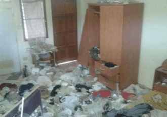 女大学生宿舍异味太重被举报,宿管阿姨查看后