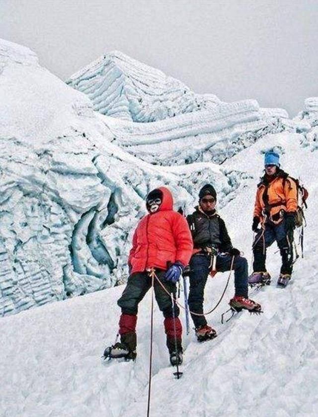 你只知道珠穆朗玛峰8844米高，你知道它有多长吗？