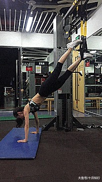 全身塑形一套搞定, 9个动作虐爆腰臀腿, 让你越