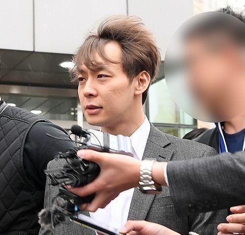 朴有天最高将获刑15年,想尽早释放而认罪,却因