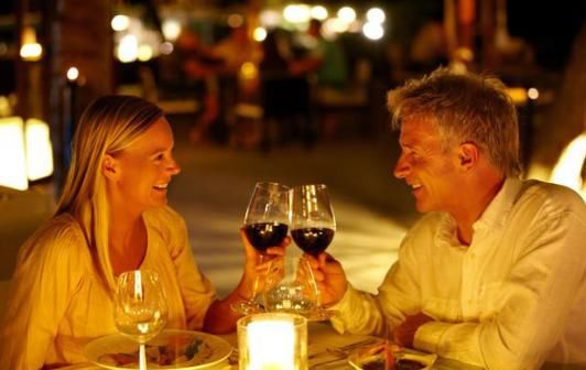 糖尿病人是喝白酒好还是喝干红好?