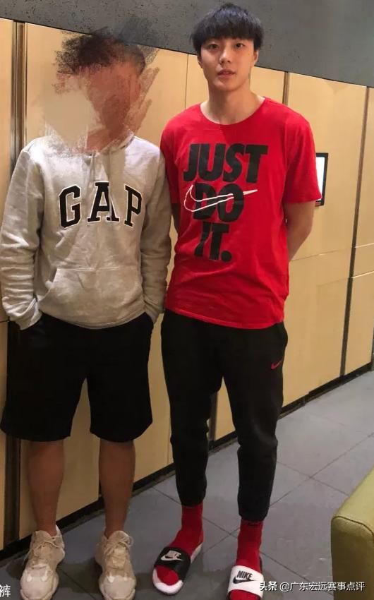 广东宏远家宴延续,广东宏远抵达新疆,胡明轩请