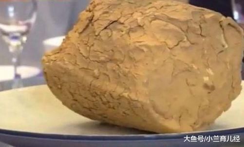 韩国人来中国饭馆吃叫花鸡, 菜上桌后集体懵