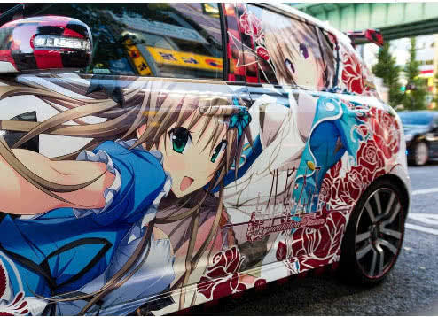 日本动漫有多强大?车上喷绘二次元人物,仔细看