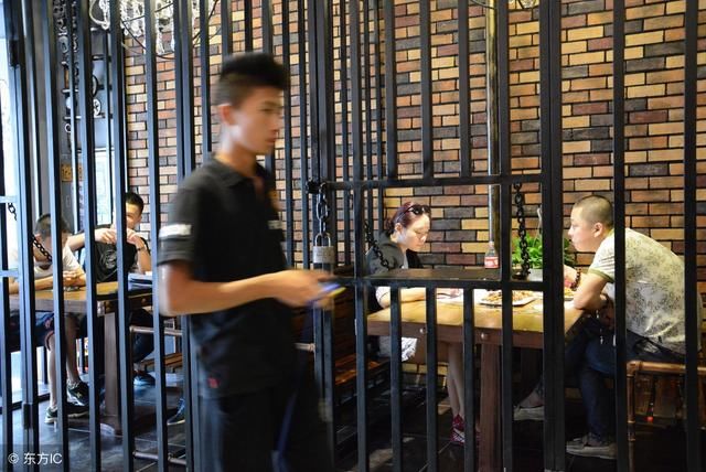 交通事故后无力赔付,选择坐牢可以解决吗?