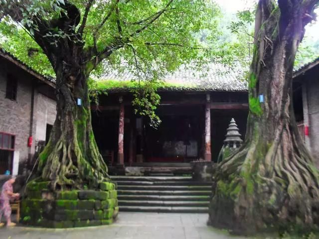 人间四月芳菲尽,古镇深巷炊烟袅 成都周边最冷门的5个古镇