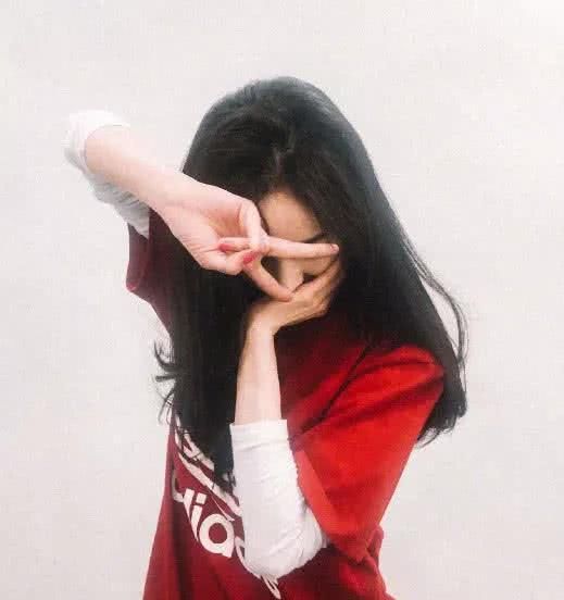 杨幂不愧是“带货女王”, 8cm“麻绳裙”上身后, 网友: 想买!插图(2) 杨幂不愧是“带货女王”, 8cm“麻绳裙”上身后, 网友: 想买!插图(2)