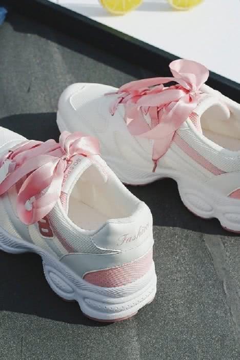 19年继续流行老爹鞋!搭中筒袜可盐可甜,被