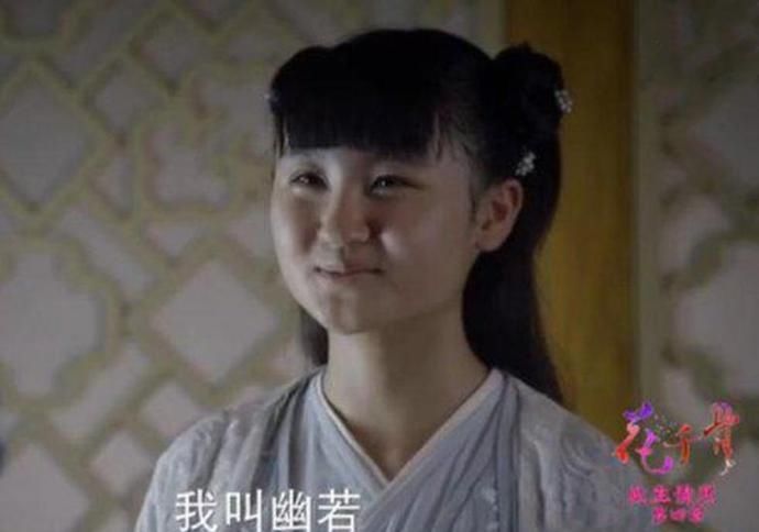 6岁搭档成龙上春晚，14岁搭档赵丽颖被嫌丑，今19岁颜值高气质佳