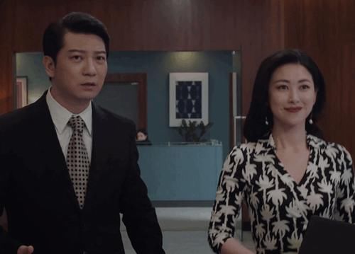 精英律师应该和栗娜在一起