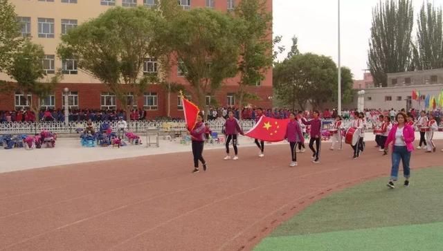 校园风采洛浦县第一小学第三届春季田径运动会