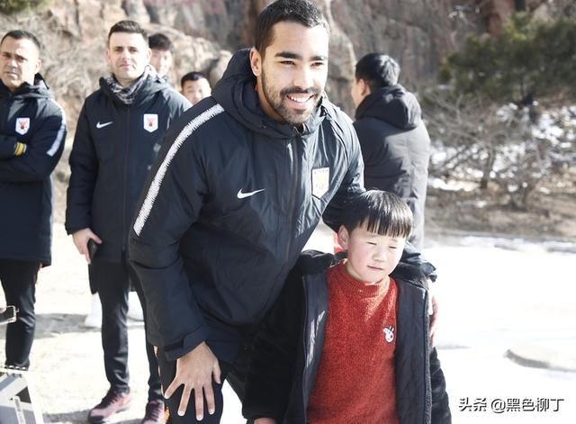 鲁能外援首次回应归化问题!德转管理员发长文