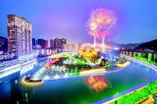 贵州最美夜景在哪里?我选六盘水!