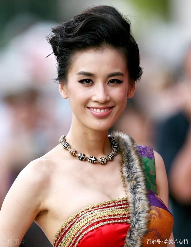 错把淦读成筋?扬子曾直言她文化低,黄圣依当场黑脸