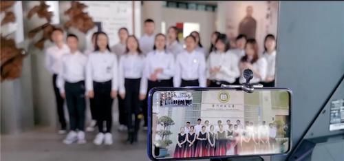 北京澳门大学生隔空合唱七子之歌