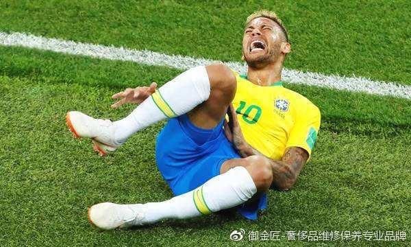 世界杯搞笑图片,梅西很慌,内马尔很装!