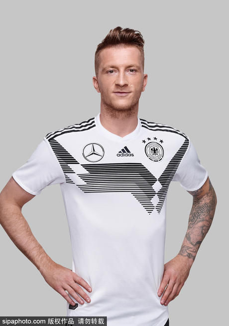 高清:俄罗斯世界杯球员个色发型 你喜欢哪款?