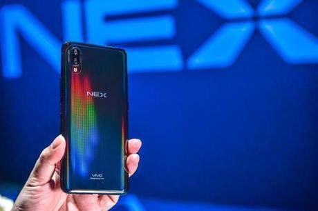 不仅造型夺目,vivo NEX全新Jovi功能值得友商深