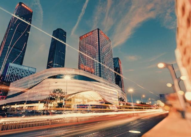 苏宁易购收购万达百货 构建全场景百货零售业