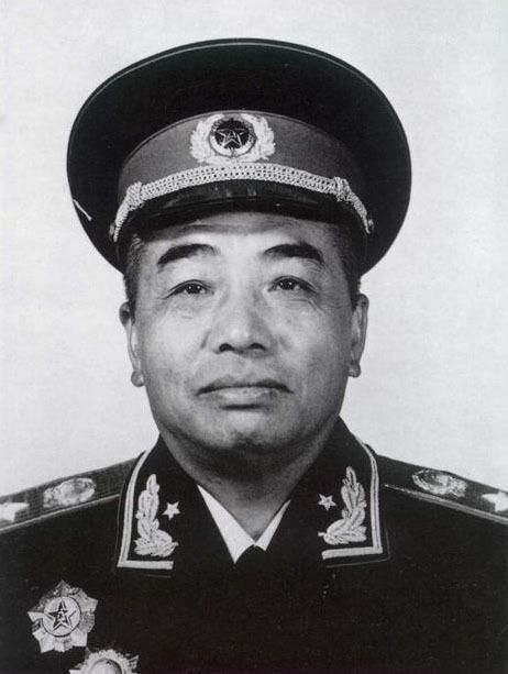 两次救彭德怀,过湘江未损一兵,八次负伤,土匪抓