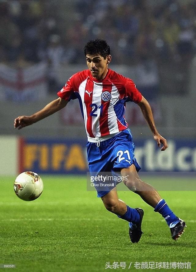 2002韩日世界杯足球回顾,黑马lotto一鸣惊人,小