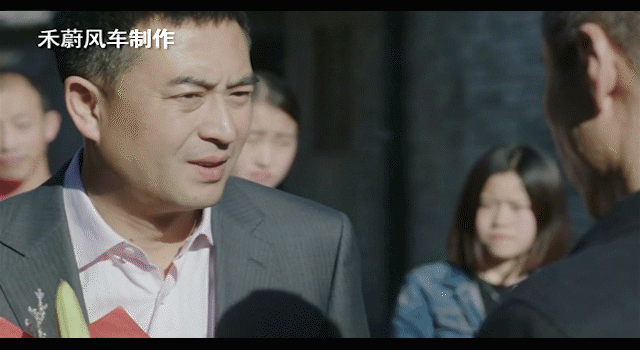 从郭老爸直奔郭小海面前,并且不搭理裴小云这一举动,足见他是有多反对