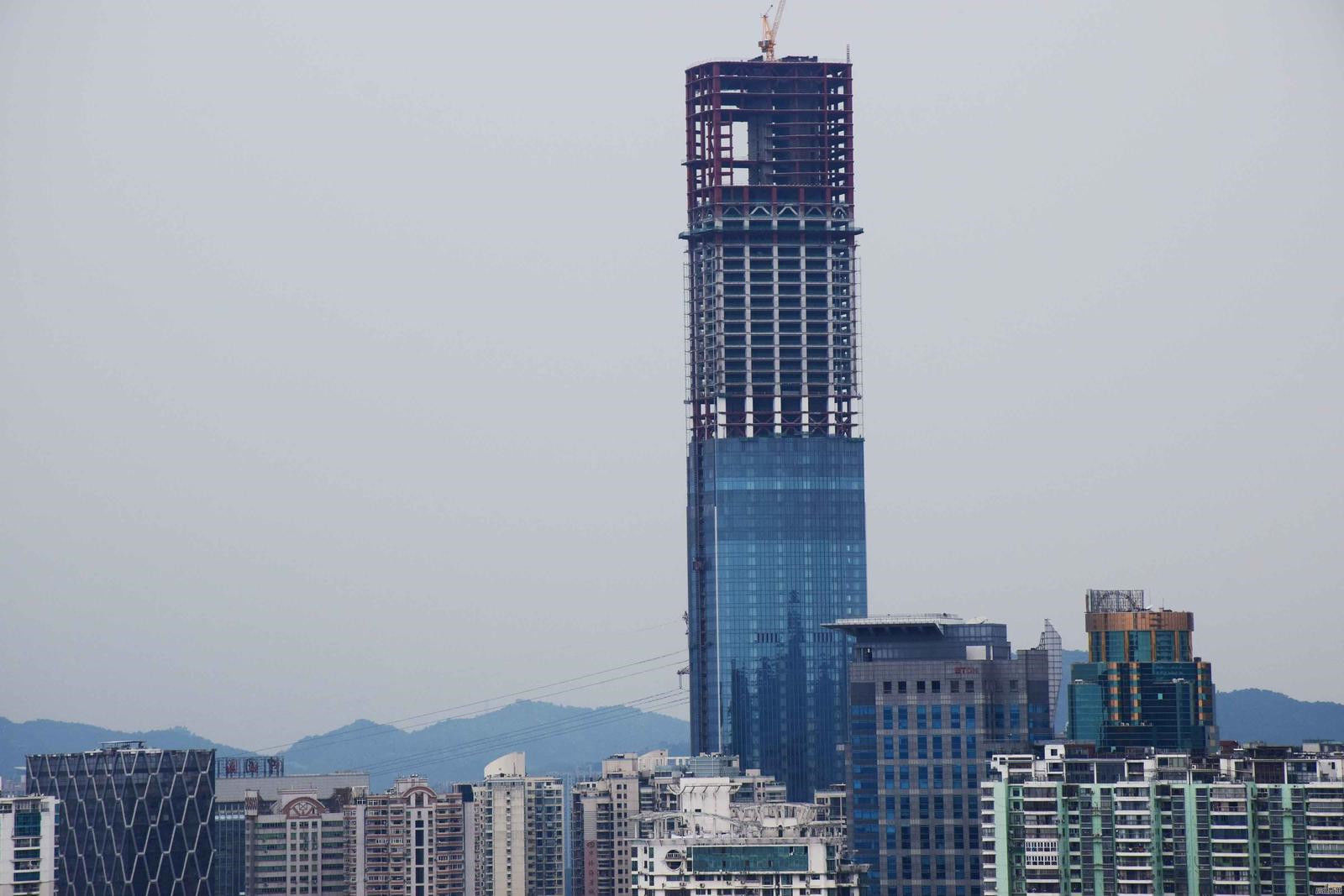 厦门该建筑物烂尾十四年,现如今大变身,成为福建省最高的大楼