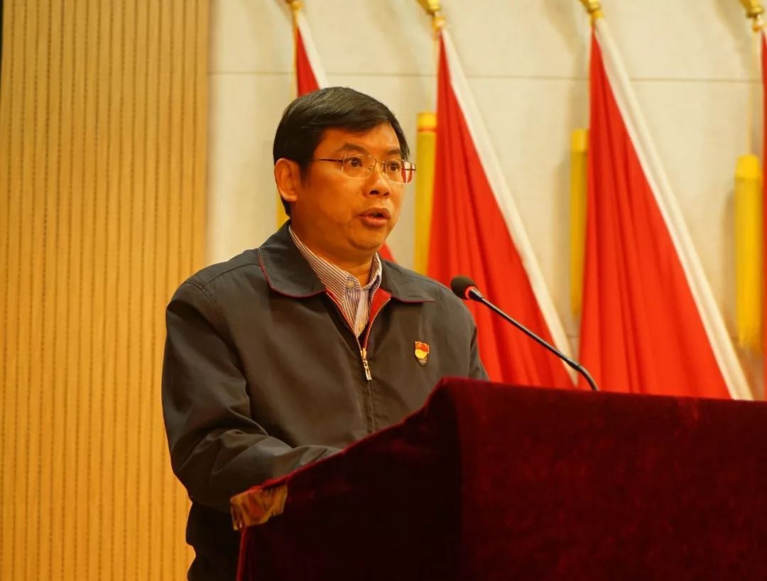 学习贯彻全国海关党的建设工作会议精神,我们