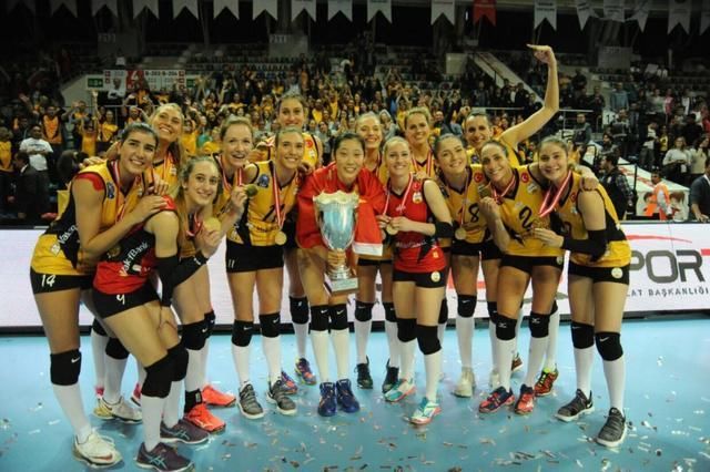 欧冠女排1\/4决赛赛程时间安排出炉!球迷:熬夜陪