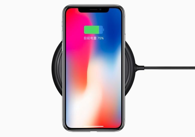 iPhone X无线充电可能损坏信用卡;曝趣店正转