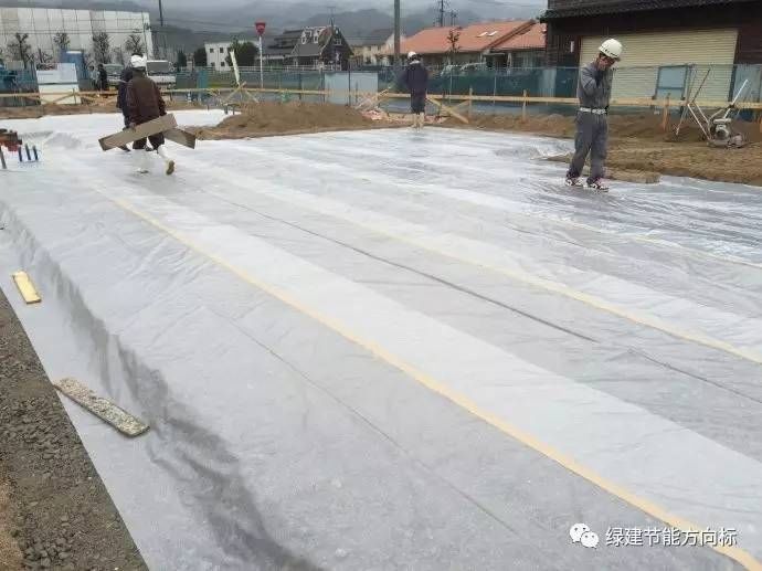 被动房采暖制冷新技术:地埋管新风系统节能建筑的建造过程分享