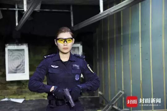 厉害了!从武林高手到成都特警“枪王”，这个漂亮妹子是咋做到的
