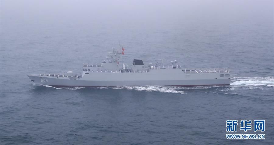 图集:庆祝人民海军成立70周年海上阅兵受阅装