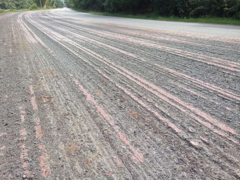 【关注民生】关于恭城县内新铺红色减速带被铲