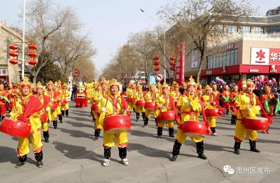 正月初三，酒泉城区这阵仗太壮观了，精彩不容错过……