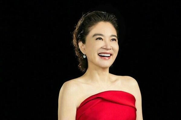 AI修复王祖贤太美!女星都想冻龄,唯独她即使变