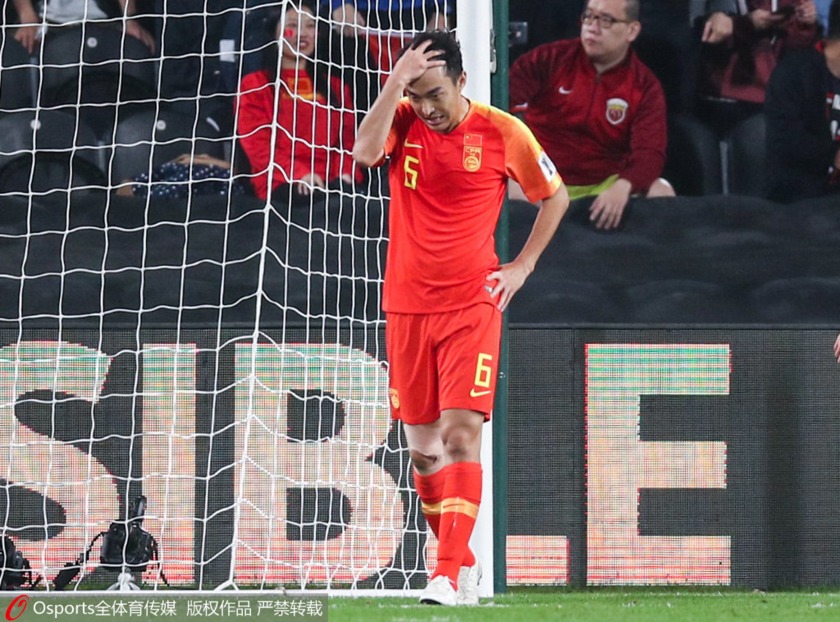 冯潇霆微博被爆!网友刷屏开喷:你赶紧退役吧