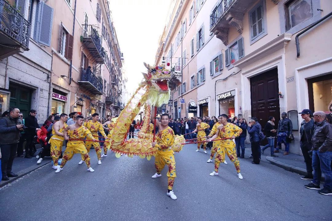 \＂欢乐春节\＂点燃全世界，海外华人共贺新春年味足