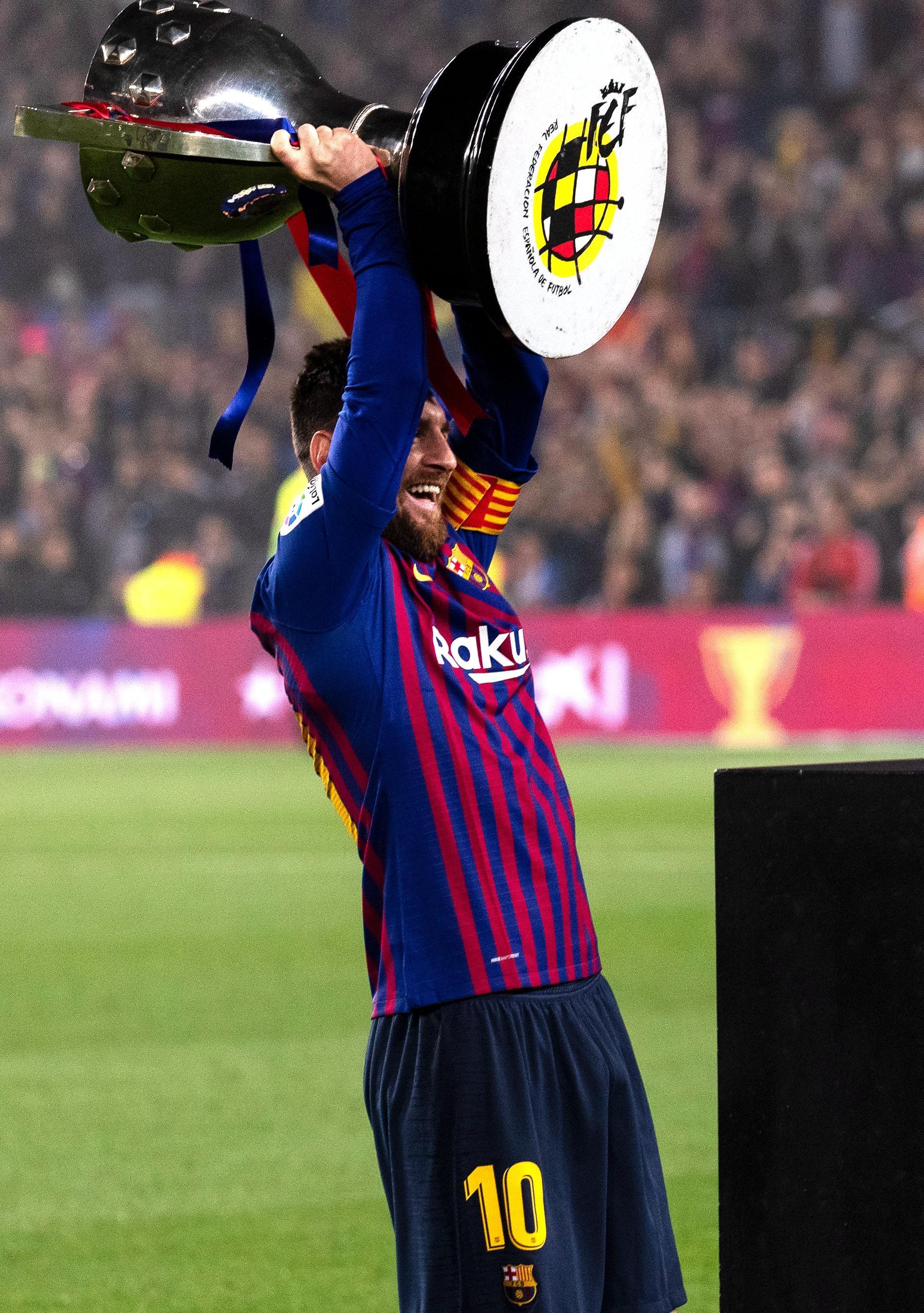 足球--西甲:巴塞罗那提前夺冠