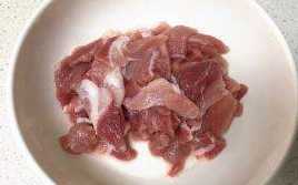 蘑菇炒肉片还能放什么 t017ce9a82e334797cf.jpg