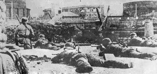 血战雪峰山：中日精锐部队厮杀两个月，10万日军兵败如山倒