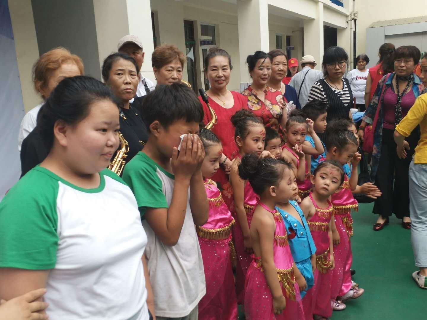 关爱智障儿童,让世界充满爱